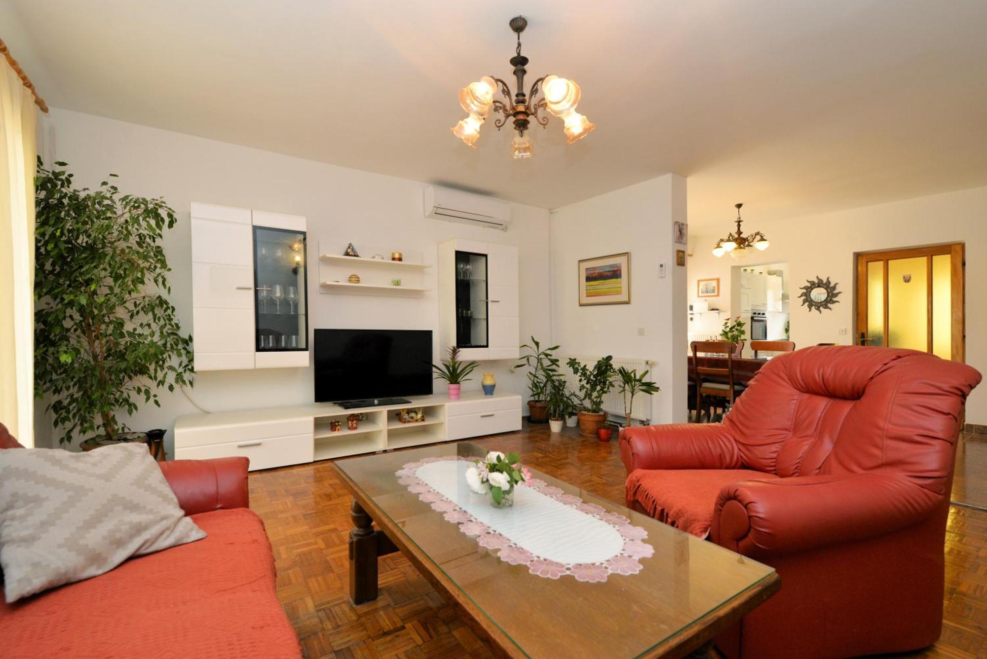Apartments Goranka 2 Murter Bagian luar foto