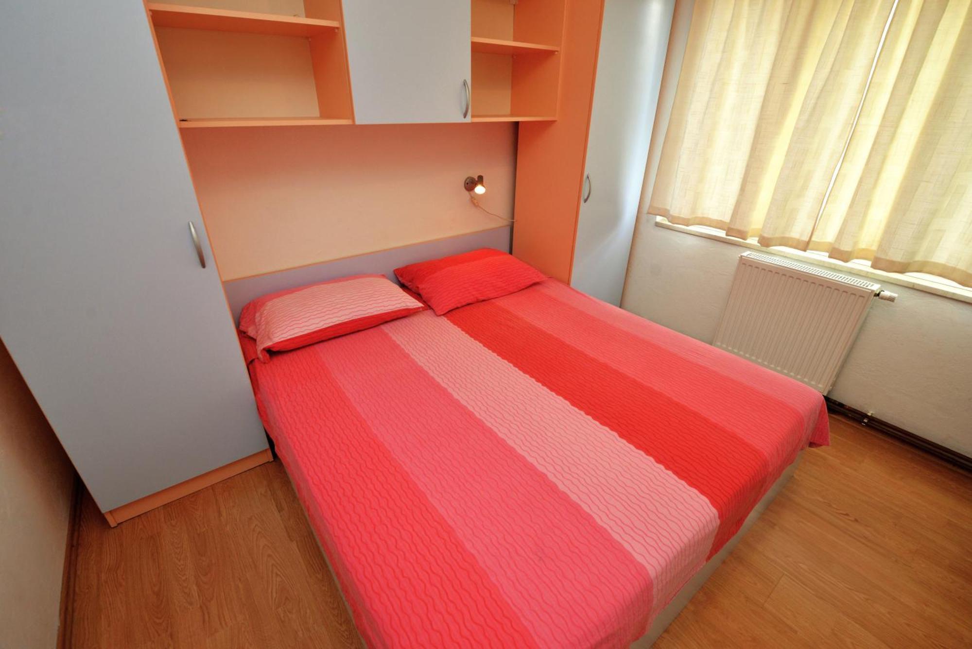 Apartments Goranka 2 Murter Bagian luar foto